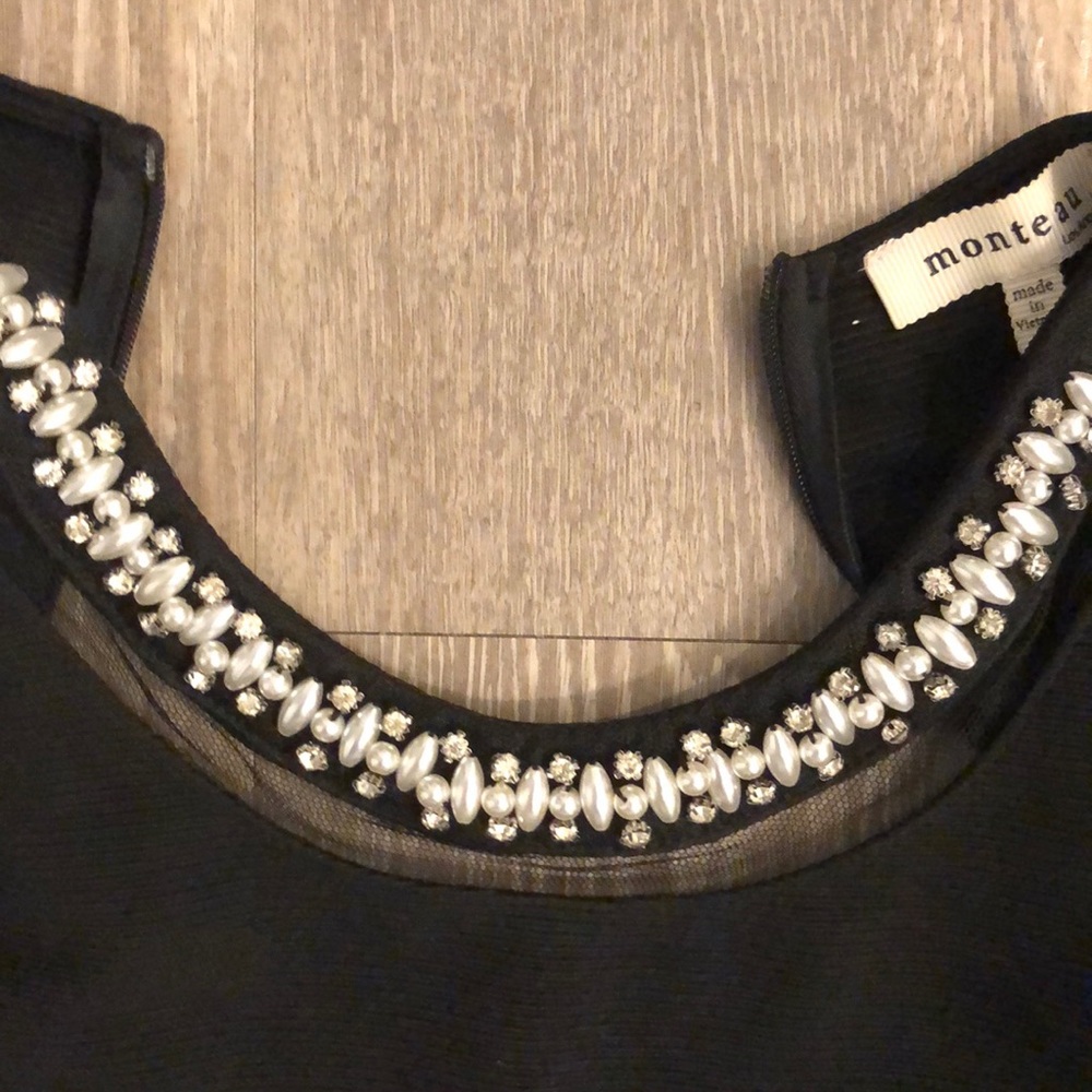 Black A-line dress with pearl neck detail medium - Picture 5 of 6